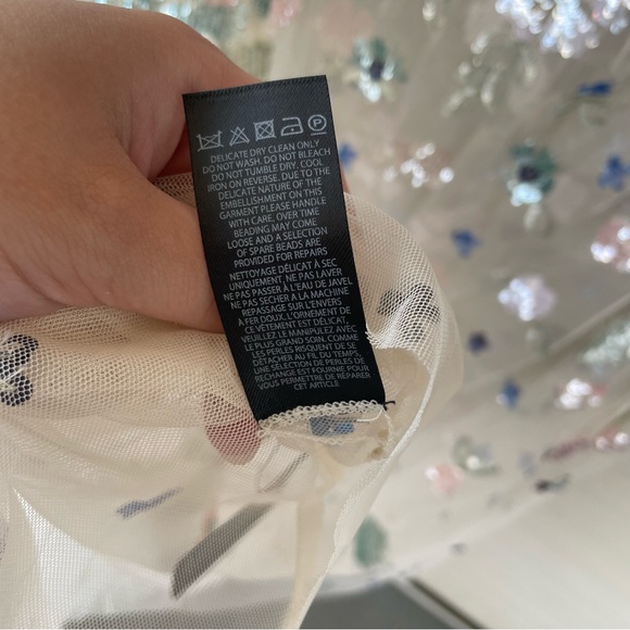 Needle & Thread Wildflower Sequin Midaxi Cape in Ivory Size M/L (NWT) - Picture 9 of 10